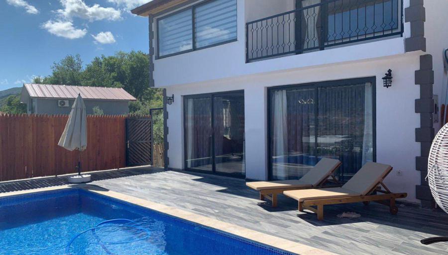 kiralik-tatil-uygun-villa-emori-1_938.jpeg