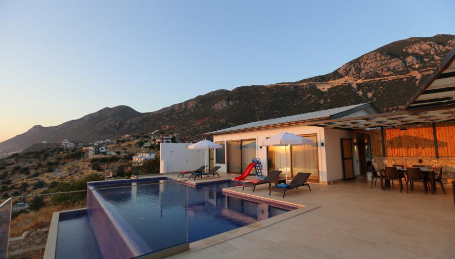 panoramik-deniz-manzarali-tatil-villasi-kaklik-1_968.JPG