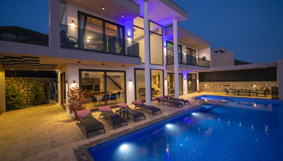 ultra-luks-deniz-manzarali-villa-pablo-1_441.jpg