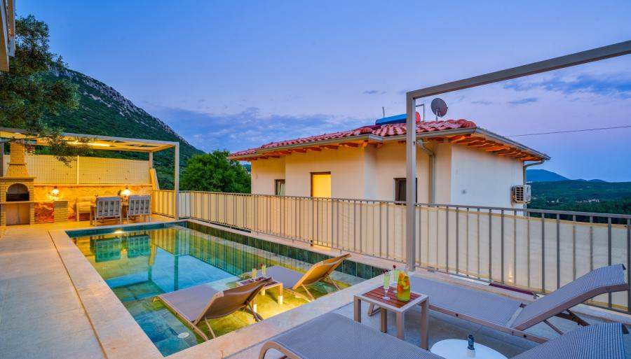 villa-montella-kiralik-tatil-villasi-4_239.jpg